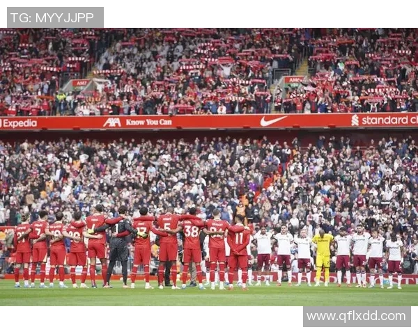 西甲焦点战热刺与那不勒斯战平赛场瞬间引发热议与数据分析